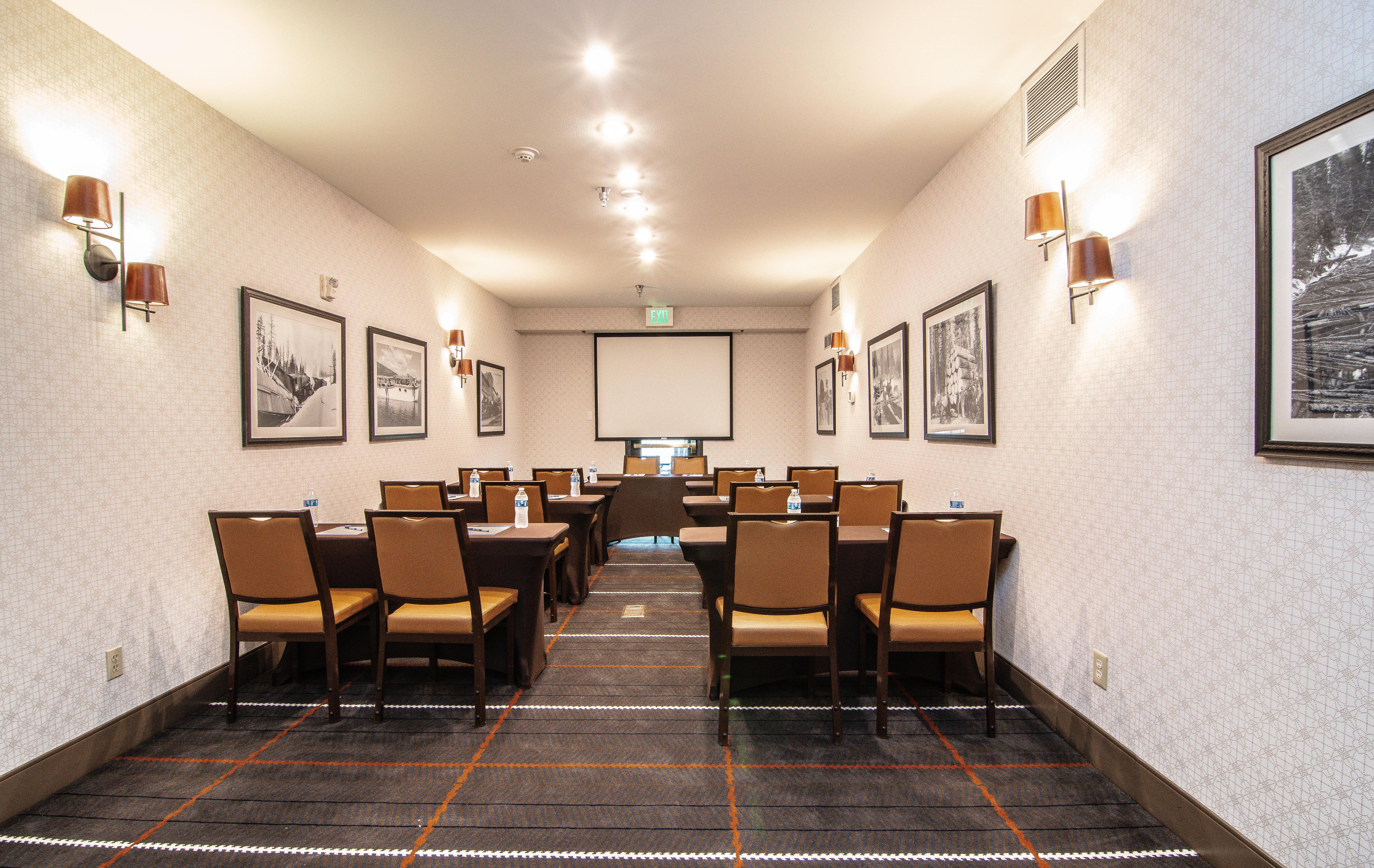 Holiday Inn Express Hotel & Suites Kalispell By Ihg Exterior foto
